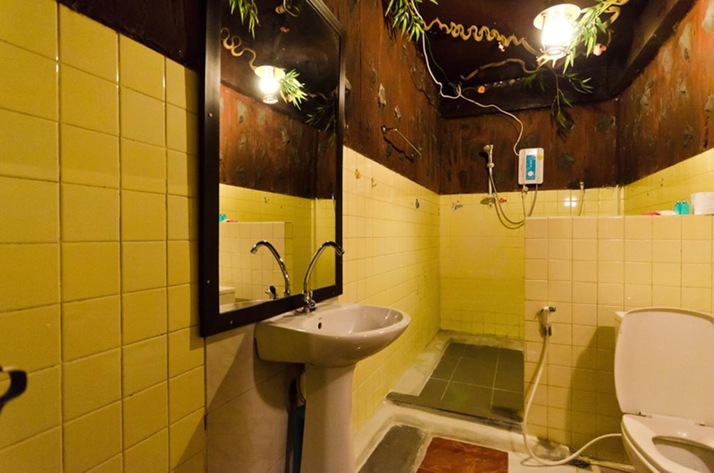 Eight Plus Hotel Bangkok Extérieur photo
