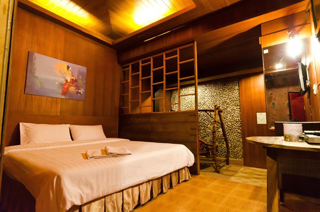 Eight Plus Hotel Bangkok Chambre photo