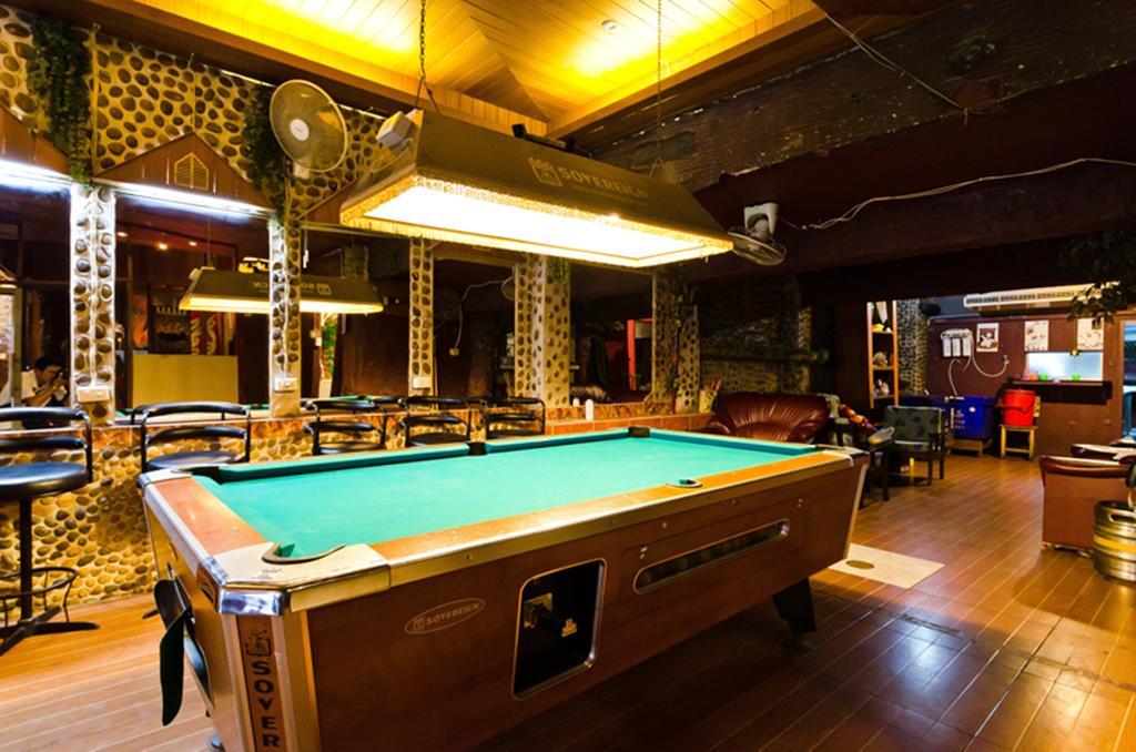 Eight Plus Hotel Bangkok Extérieur photo